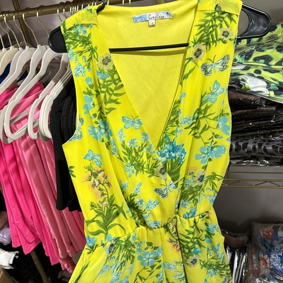 Floral Romper - Picture 1 of 8